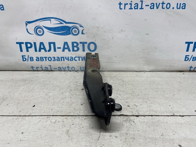 5178240AB Петля капота правая купить Одесса