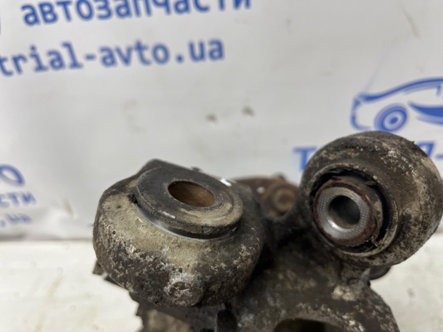 52210SEAE04 HONDA Цапфа (поворотный кулак) задний правый купить в Днепр