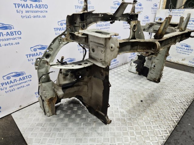 5256A852 MITSUBISHI Верхняя рамка радиатора купить в Николаев
