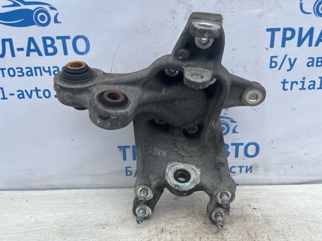 Цапфа (поворотный кулак) задний левый 527103Q010 HYUNDAI