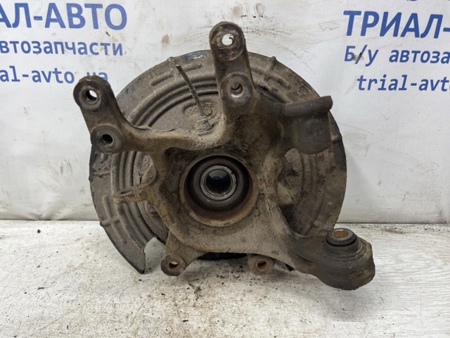 Цапфа (поворотный кулак) задний левый 527103W100 HYUNDAI