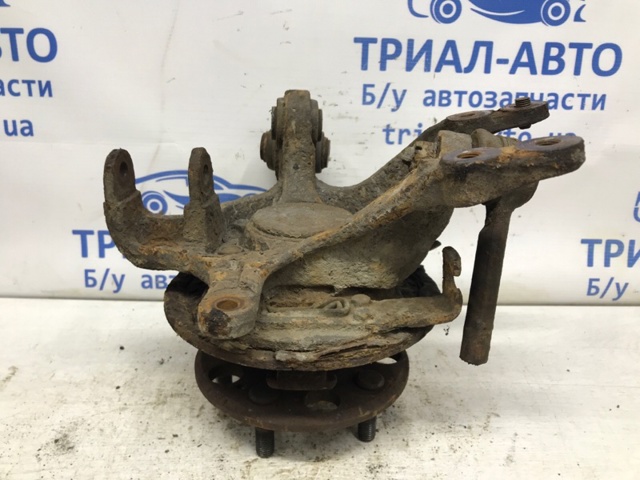 527201H500 Цапфа (поворотный кулак) задний правый купить Хмельницкий