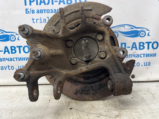 HYUNDAI 52720D7000 Цапфа задняя правая в наличии Черновцы