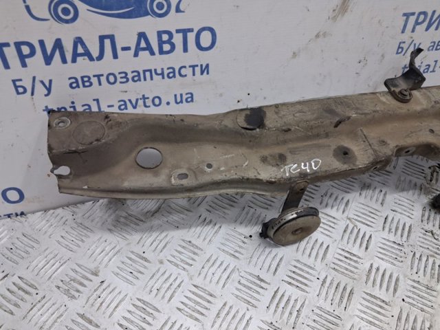 TOYOTA 5321633130 Верхняя рамка радиатора в наличии Черкассы