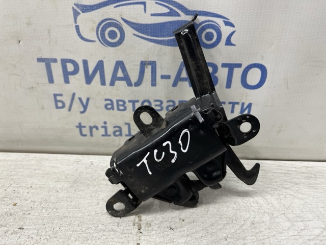 Запор капота (замок и привод замка капота) 5351033201 TOYOTA