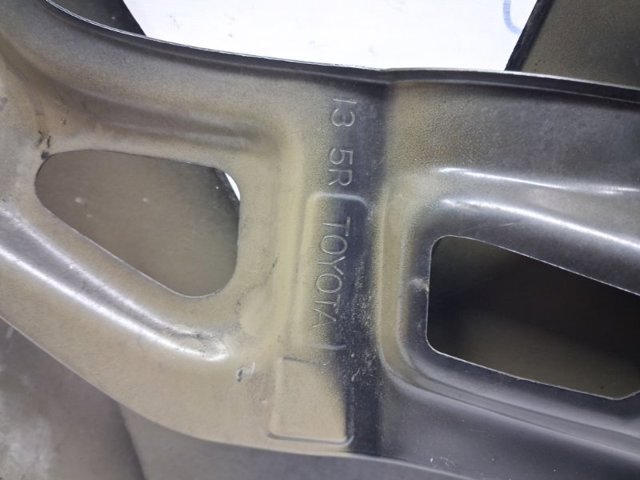 Боковая часть передняя правая 5380102130 TOYOTA