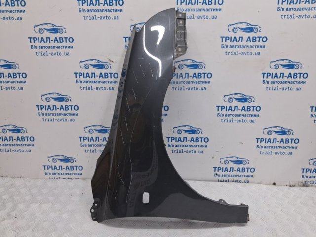 Переднее правое крыло 5381105020 TOYOTA
