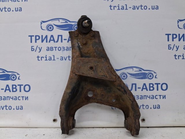 Правый рычаг передней нижней подвески 545001225R RENAULT