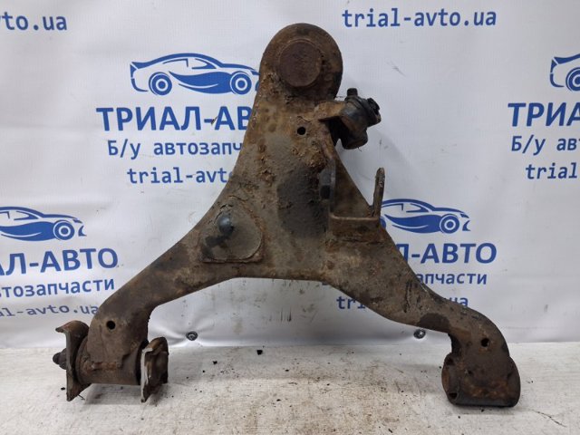 54500EB300 NISSAN Рычаг передней подвески нижний правый купить в Кривой Рог