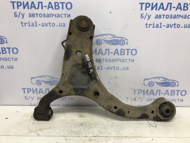 HYUNDAI 545012B000 Рычаг передней подвески нижний правый в наличии Ирпень