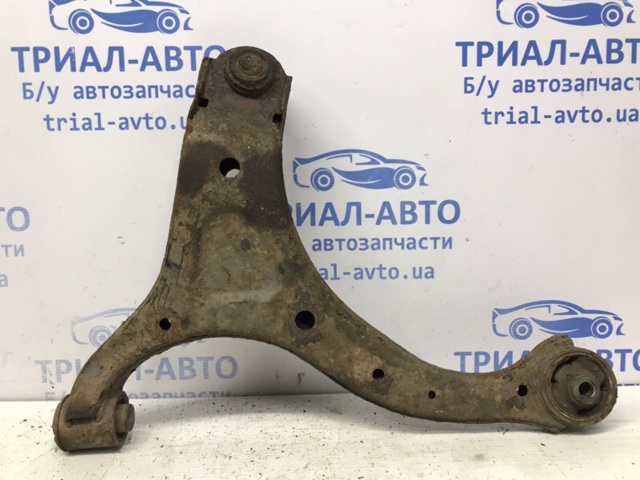 HYUNDAI 545012P000 Нижний рычаг в наличии Черкассы