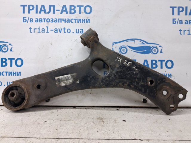 HYUNDAI 545012Y500 Рычаг передней подвески нижний правый в наличии Сумы