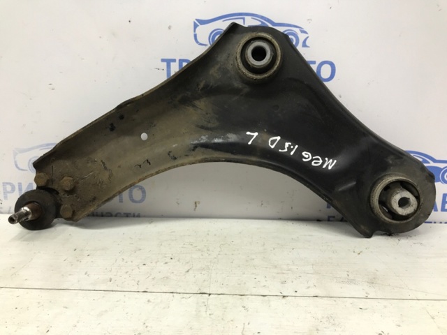 Рычаг передней подвески нижний левый Рено Сценик GRAND 3