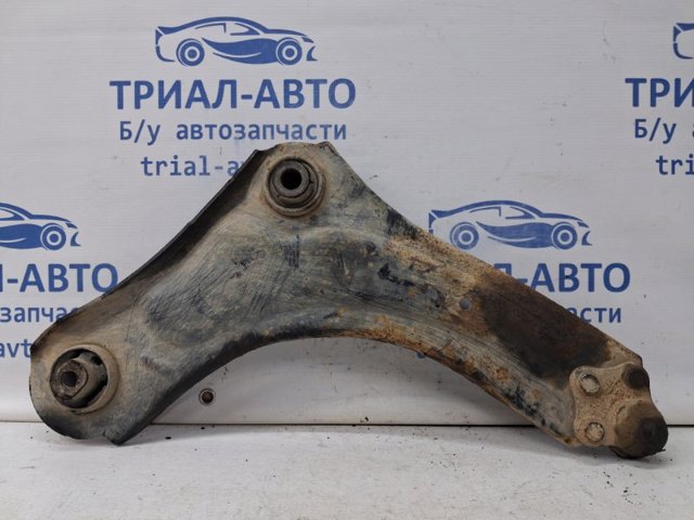545018194R RENAULT Рычаг передней подвески нижний левый купить в Ровно