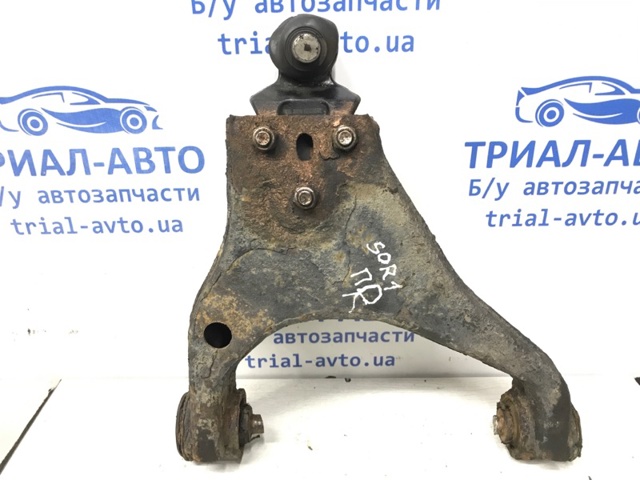 Рычаг передней подвески нижний, правый 545203E100 HYUNDAI
