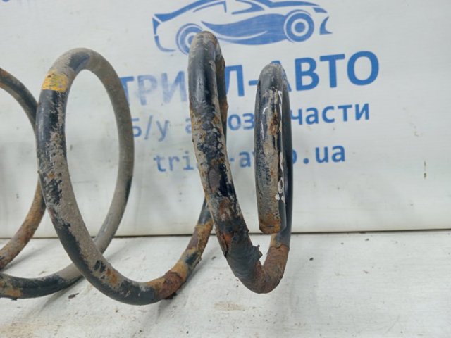 HYUNDAI 546302L130 Передняя пружина в наличии Черновцы