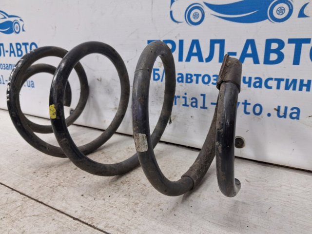 HYUNDAI 546302W614 Передняя пружина в наличии Киев