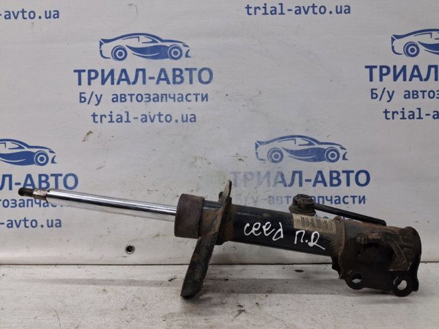 HYUNDAI 546611H700 Амортизатор передний правый в наличии Ровно