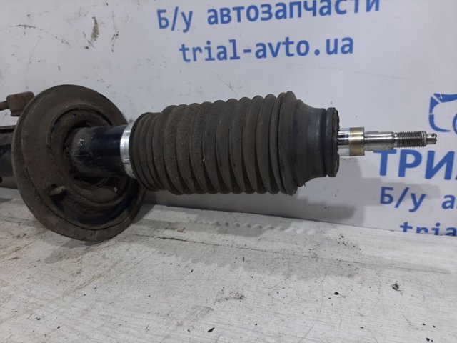 HYUNDAI 546612Y000 Амортизатор передний правый в наличии Полтава