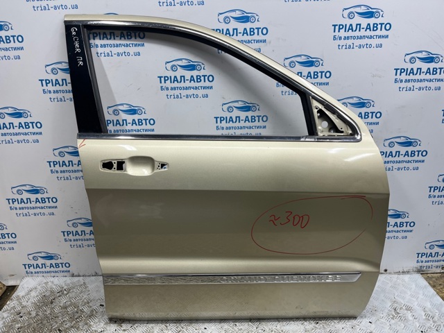 Пассажирская передняя дверь 55113638AK CHRYSLER