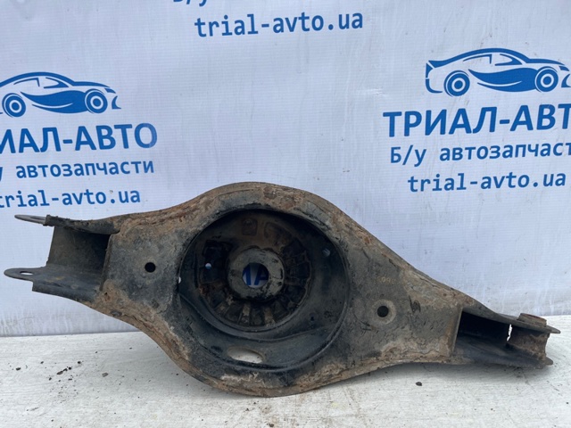 NISSAN 551B03JA0A Нижний рычаг задней подвески в наличии Житомир