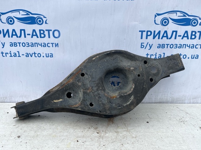 Балансир задний нижний 551B03JA0A NISSAN