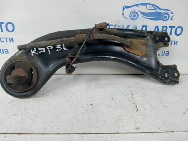 Рычаг/тяга задней подвески продольный нижний, левый 552703W050 HYUNDAI