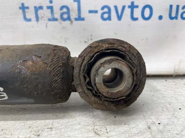 Стойка амортизатора задняя Hyundai Tucson 3