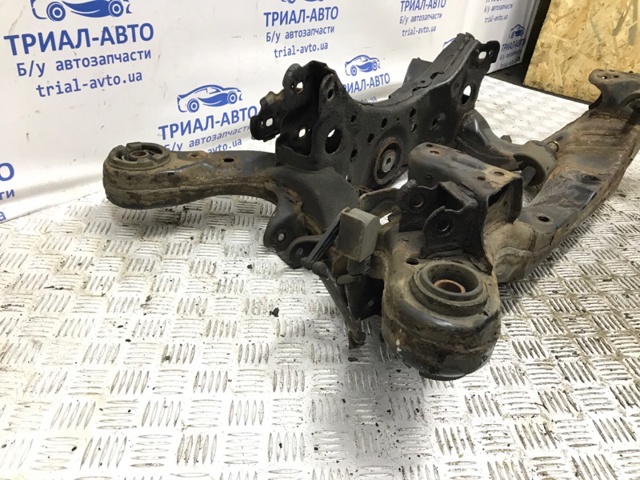 NISSAN 554001MA0C Подрамник задний в наличии Тернополь
