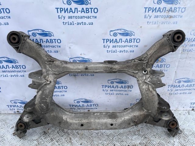 Поперечка задней подвески 55400CL00A NISSAN