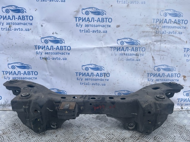 Балка задняя 554052P250 HYUNDAI