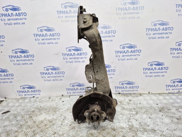 Рычаг/тяга задней подвески продольный нижний, правый 555014CA0B NISSAN