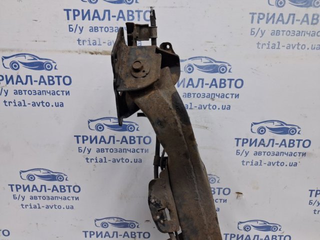 55501JG000 Рычаг (тяга) задней подвески продольный нижний правый купить Павлоград