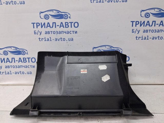 Крышка вещевого ящика 5555005070B0 TOYOTA