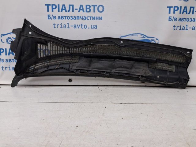 TOYOTA 5578205041 Решетка дворников левая в наличии Украина