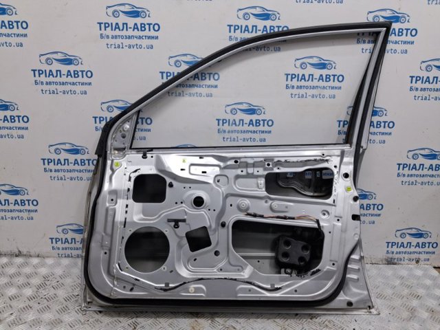 5700A168 Дверь передняя правая купить Тернополь