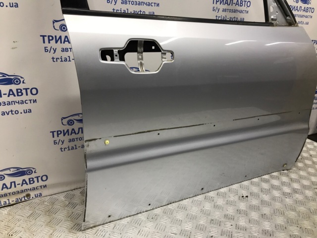 5700A452 MITSUBISHI Дверь передняя правая купить в Тернополь