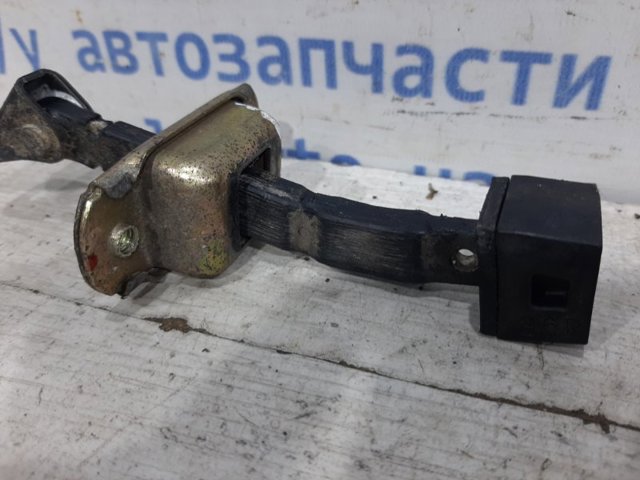 5702A076 Ограничитель задней двери купить Хмельницкий