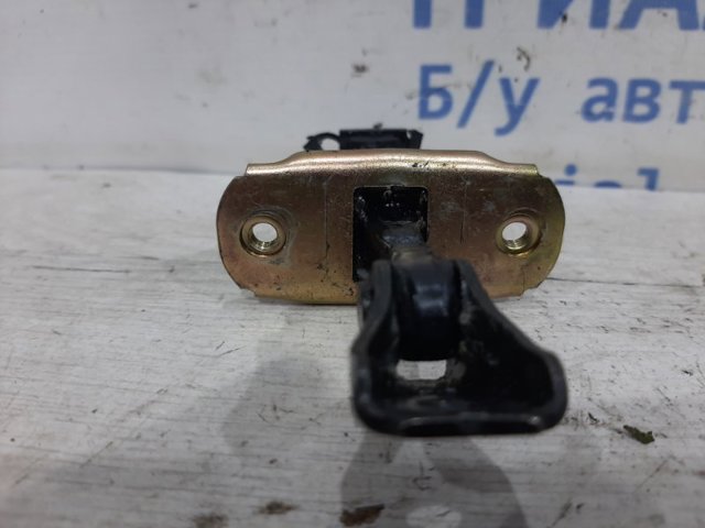 MITSUBISHI 5702A084 Ограничитель двери в наличии Полтава