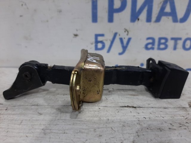 Ограничитель открывания двери 5702A084 MITSUBISHI