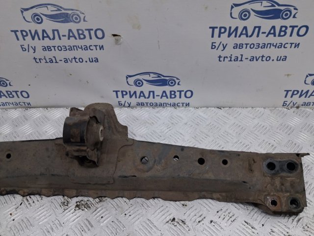 Балка под радиатор нижняя 5710442061 TOYOTA