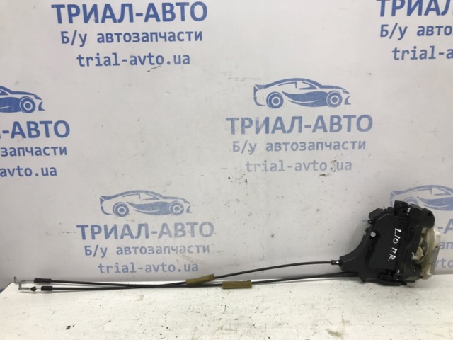 Дверной замок передний правый 5715A420 MITSUBISHI