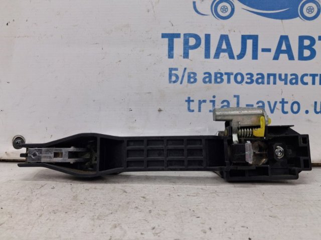 MITSUBISHI 5716A036 Держатель наружной ручки двери задней правой в наличии Украина