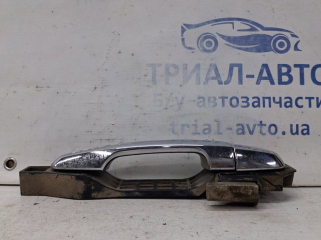 5716A036 MITSUBISHI Держатель наружной ручки двери задней правой купить в Львов