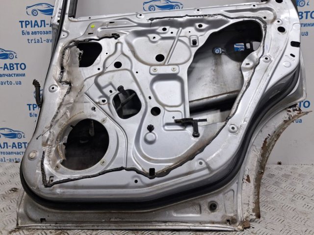 MITSUBISHI 5730A062 Дверь задняя правая в наличии Павлоград