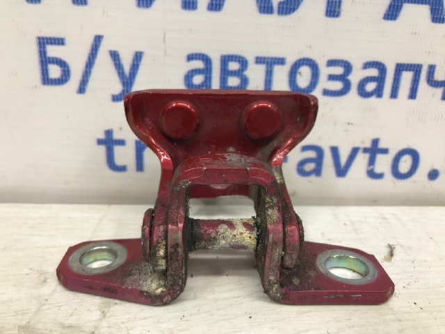 MITSUBISHI 5732A008 Петля двери задней правой в наличии Киев