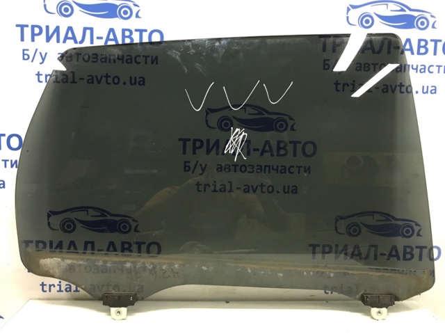 Стекло-форточка двери, задней, правой 5736A250 MITSUBISHI