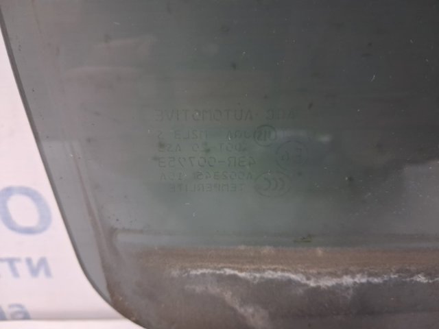 5736A254 MITSUBISHI Стекло двери задней правой купить в Ужгород