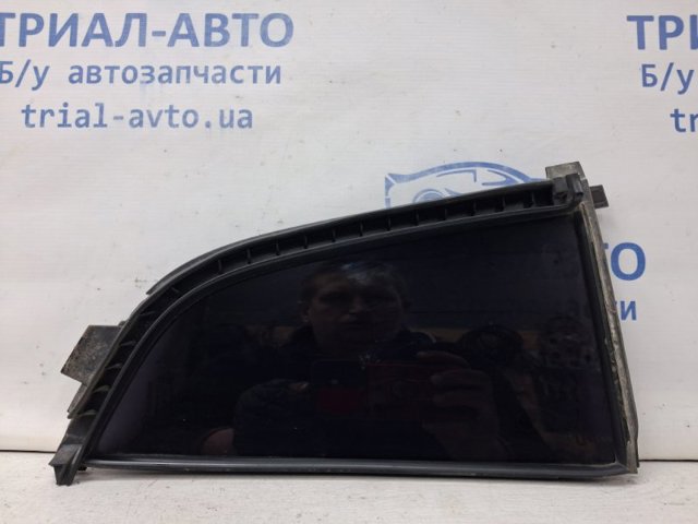 MITSUBISHI 5740A205 Стекло-форточка двери задней левой в наличии Запорожье