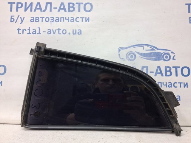 5740A206 MITSUBISHI Стекло-форточка двери задней правой купить в Харьков
